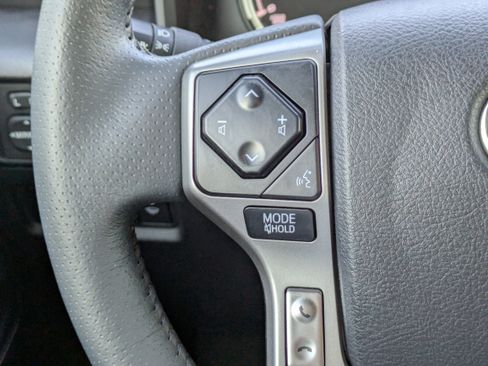 Used 2022 Toyota 4Runner TRD Sport image 32