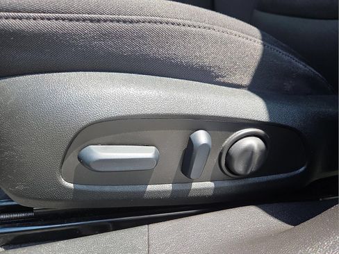 Used 2024 Chevrolet Malibu LT FWD image 15