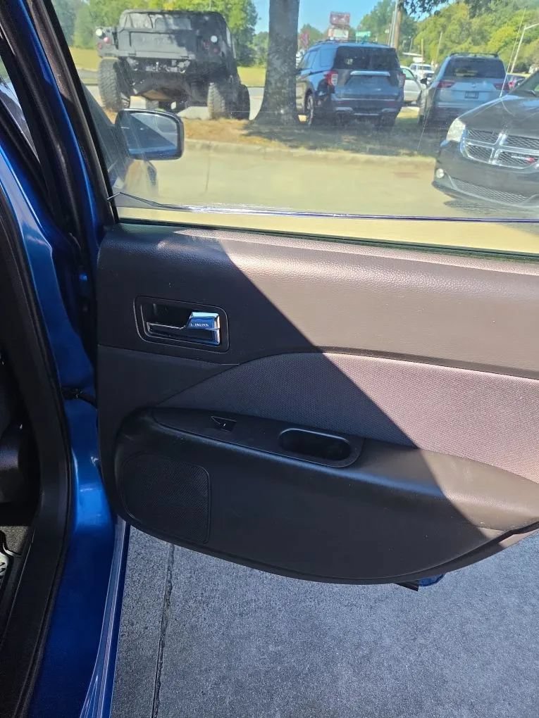 Used 2012 Ford Fusion SE FWD image 23