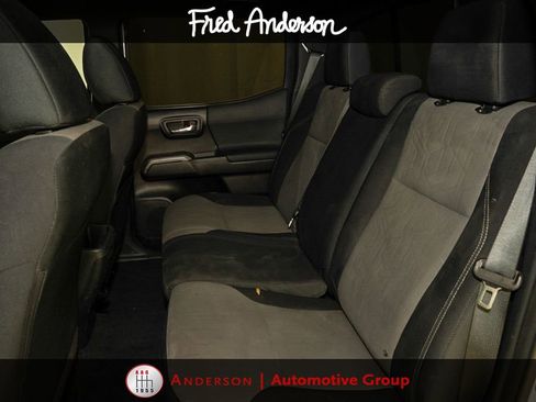 Used 2021 Toyota Tacoma TRD Off-Road AWD/4WD image 7