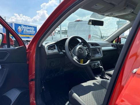 Used 2019 Volkswagen Tiguan S AWD/4WD image 10