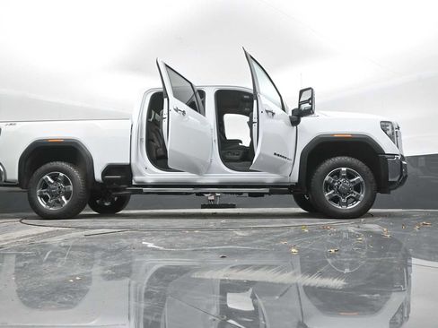 New 2026 GMC Sierra 2500 SLT w/ SLT Premium Package image 49