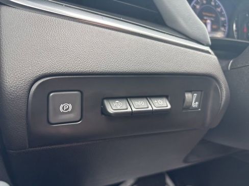 Used 2024 Buick Enclave Premium image 48