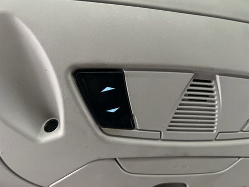 Used 2015 Ford Transit Connect Titanium image 17