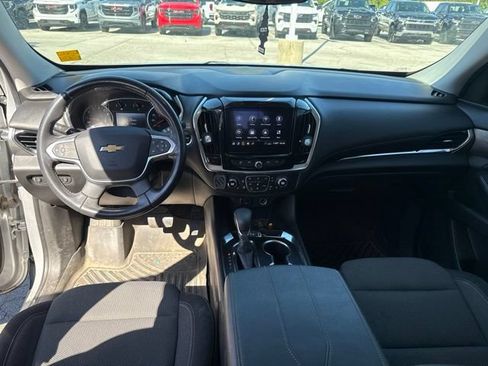 Used 2021 Chevrolet Traverse LT FWD image 6