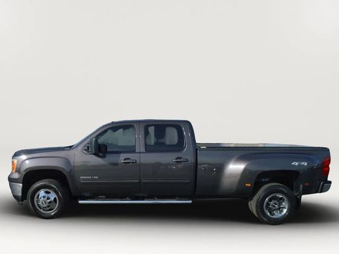 Used 2011 GMC Sierra 3500 SLT w/ SLT Convenience Package image 2