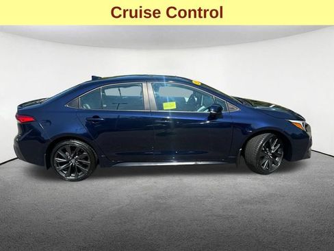 Used 2025 Toyota Corolla SE w/ SE Premium Package FWD image 11
