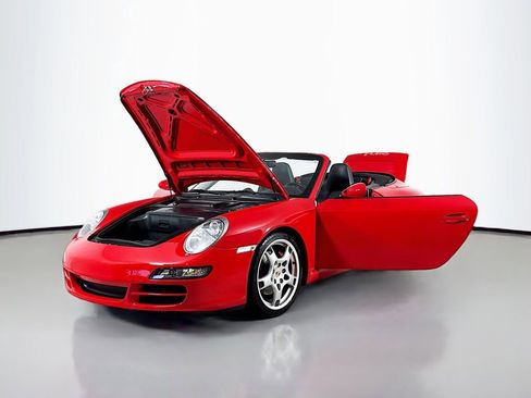 Used 2005 Porsche 911 Carrera S RWD image 21