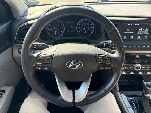 Used 2020 Hyundai Elantra Value Edition FWD image 19