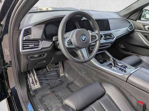 Used 2022 BMW X5 xDrive40i w/ M Sport Package image 10