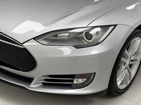 Used 2013 Tesla Model S image 32