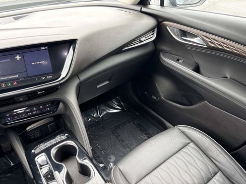 Used 2021 Buick Envision Avenir w/ Technology Package II AWD/4WD image 28