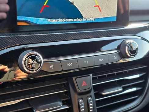 Used 2024 Ford Escape ST-Line image 31