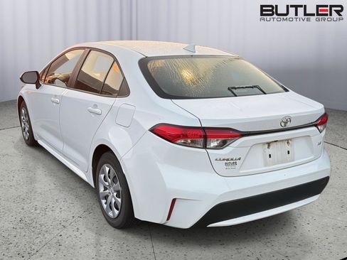 Certified 2021 Toyota Corolla LE FWD image 8