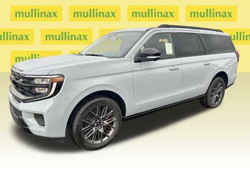 New 2025 Ford Expedition Max Platinum w/ Stealth Performance Package image 9
