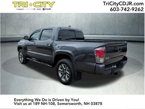 Used 2016 Toyota Tacoma Limited w/ Towing Package image 3