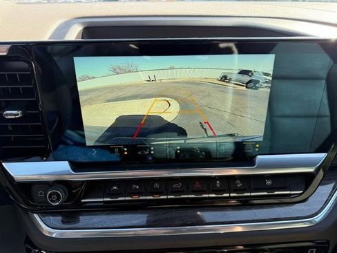 Used 2022 Chevrolet Silverado 1500 LTZ image 47