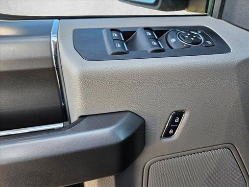 Used 2016 Ford F150 XLT w/ Equipment Group 301A Mid RWD image 24