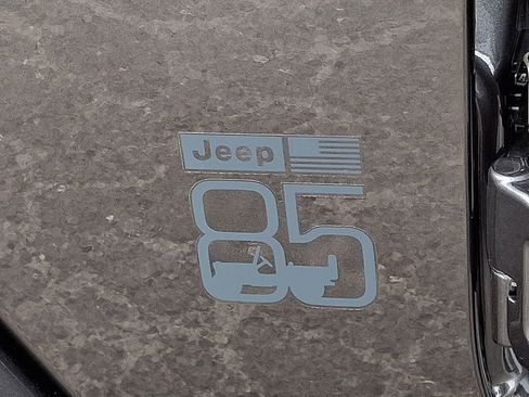 New 2026 Jeep Gladiator Sport AWD/4WD image 20