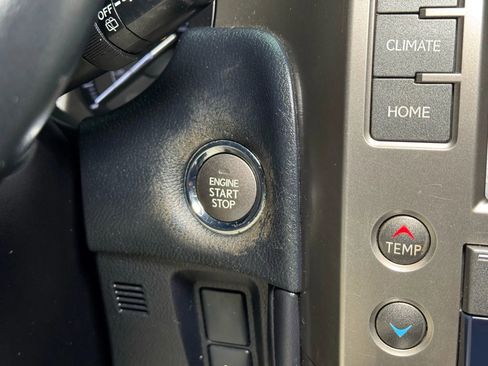 Used 2014 Lexus GX 460 image 38