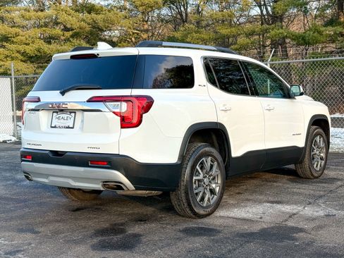 Used 2023 GMC Acadia SLE w/ Driver Convenience Package image 8