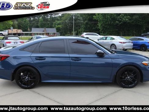 Used 2025 Honda Civic Sport image 8
