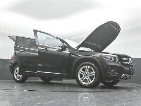 Used 2021 Mercedes-Benz GLB 250 4MATIC image 54