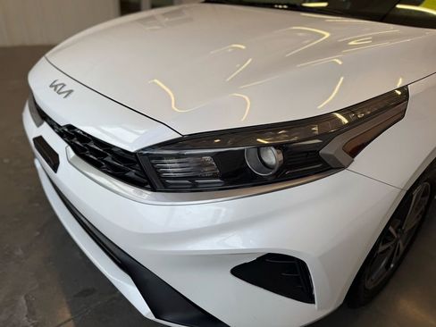 Used 2023 Kia Forte LXS image 17