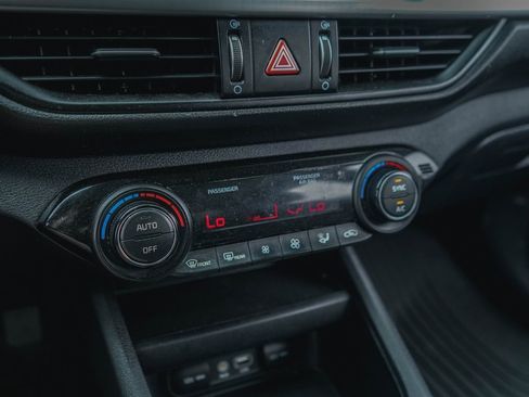 Used 2019 Kia Forte LXS image 12