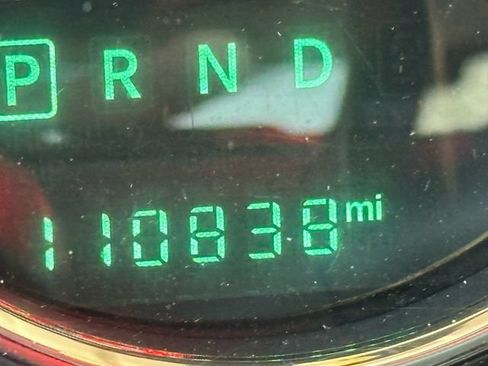 Used 2015 Jeep Wrangler Unlimited Rubicon w/ Connectivity Group AWD/4WD image 7