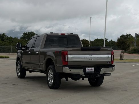 Used 2022 Ford F250 King Ranch w/ King Ranch Ultimate Package AWD/4WD image 4