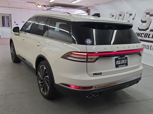 New 2026 Lincoln Aviator Reserve AWD/4WD image 11