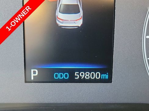 Used 2024 Toyota Corolla LE FWD image 4