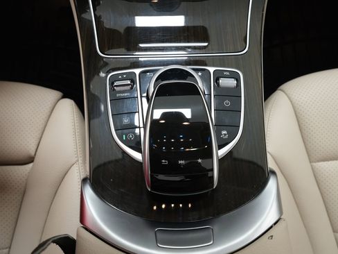 Used 2017 Mercedes-Benz GLC 300 4MATIC image 23