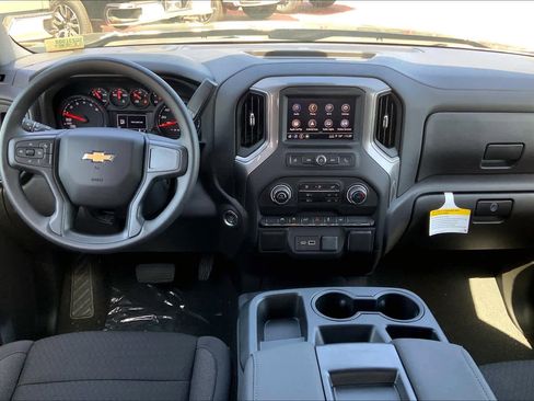 Used 2025 Chevrolet Silverado 1500 Custom RWD image 6