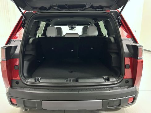 New 2026 Jeep Cherokee Laredo image 9