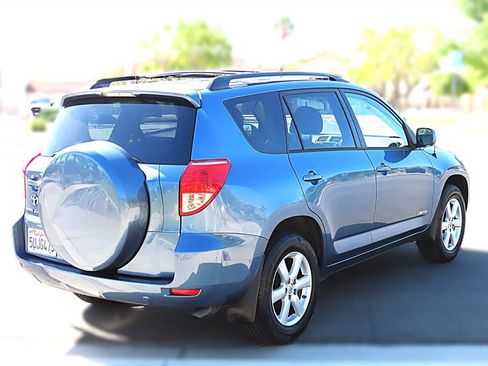 Used 2006 Toyota RAV4 Limited image 6