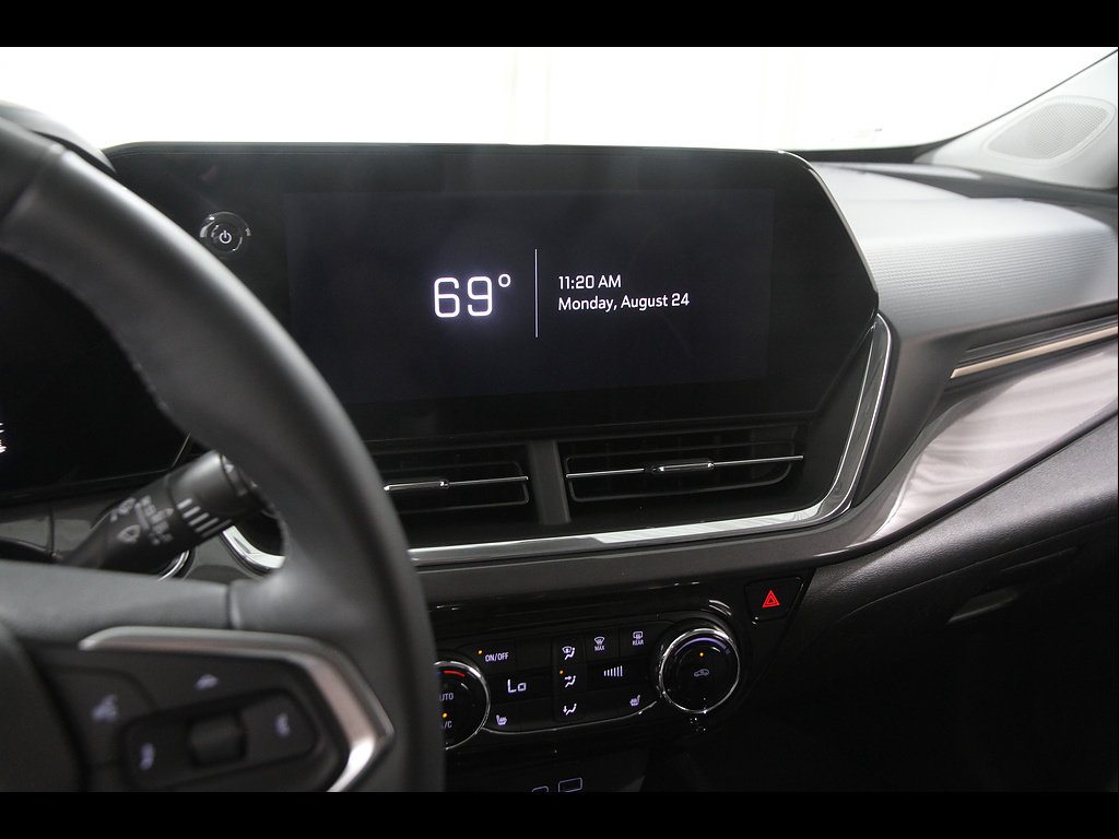 Certified 2024 Chevrolet Trax ACTIV FWD image 9