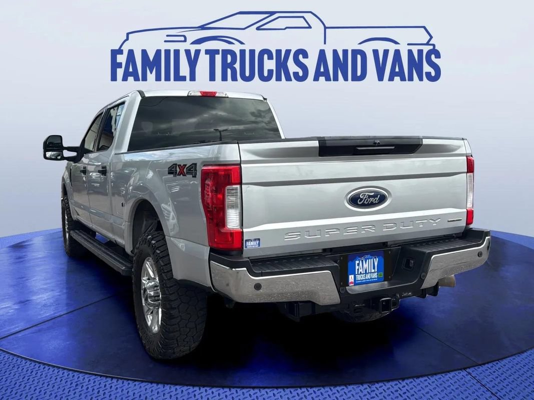Used 2019 Ford F250 XLT w/ XLT Value Package AWD/4WD image 3