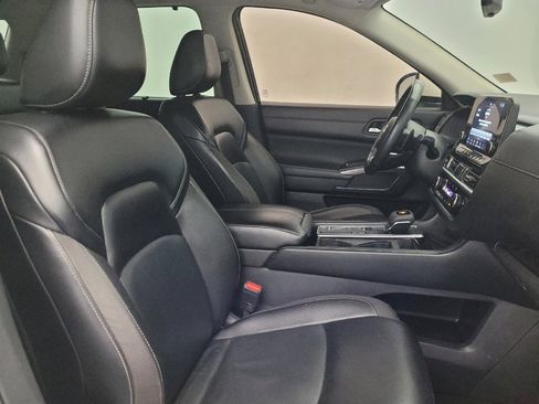 Used 2023 Nissan Pathfinder SL FWD image 21