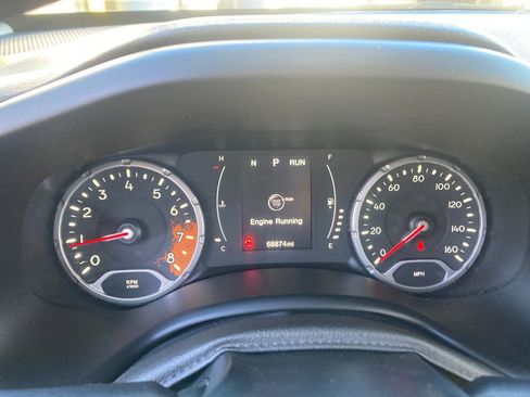 Used 2017 Jeep Renegade Sport w/ Power & Air Group image 21