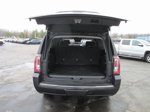 Used 2016 GMC Yukon XL Denali w/ Open Road Package image 5