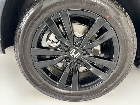 Certified 2026 Honda HR-V Sport image 33