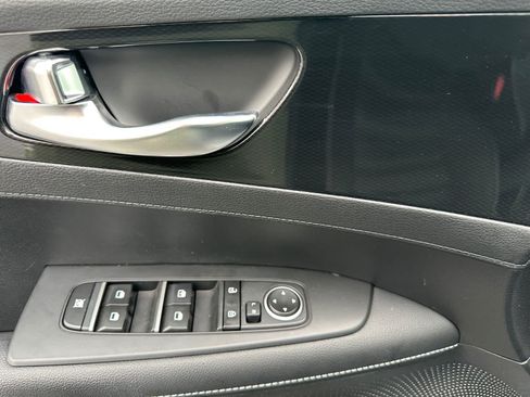 Used 2024 Kia Forte GT-Line w/ GT-Line Premium Package FWD image 11
