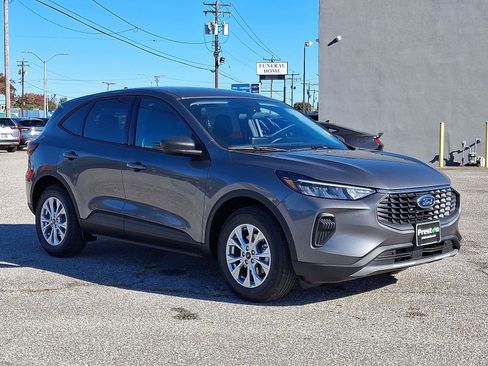 New 2026 Ford Escape Active image 2