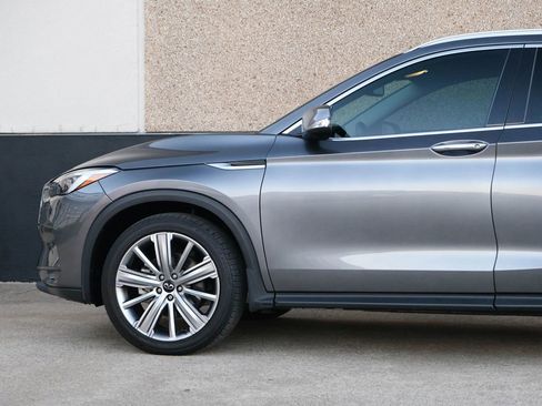 Used 2022 INFINITI QX50 Sensory image 7