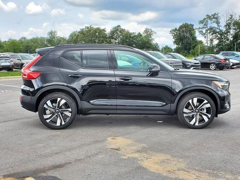 New 2026 Volvo XC40 B4 Plus w/ Protection Package Premier image 26
