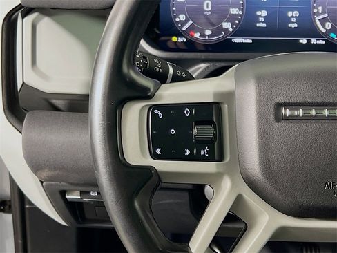 Used 2023 Land Rover Defender 110 X-Dynamic SE image 10