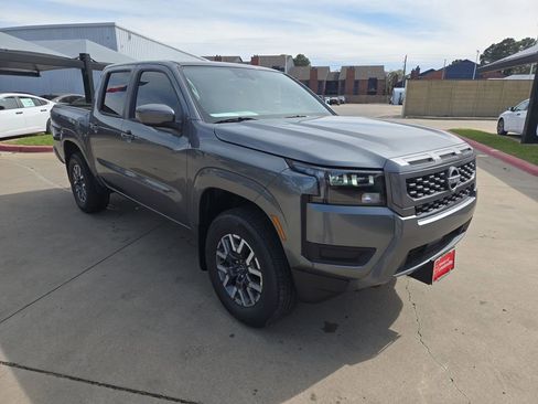 New 2026 Nissan Frontier SV w/ Tow Package AWD/4WD image 7