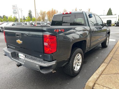 Used 2018 Chevrolet Silverado 1500 LT w/ Max Trailering Package AWD/4WD image 12